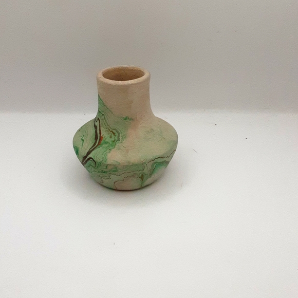 Vintage Nemadji Pottery Vase 3.5" Green/Brown Swirl - Picture 2 of 7